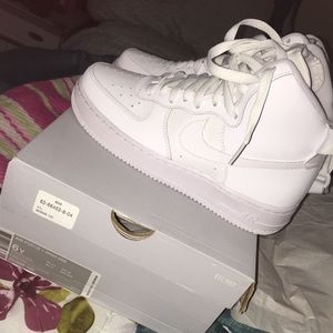 White High top Air Force 1s